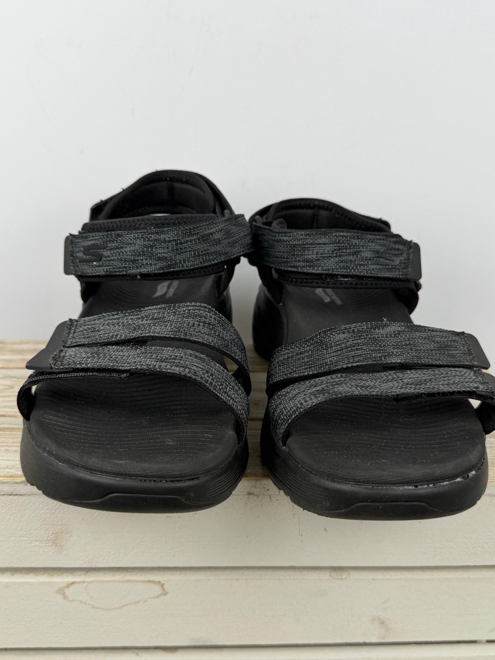 Skechers GO WALK Arch Fit sandal black adjustable hook-and-loop straps size 8 - Picture 7 of 13